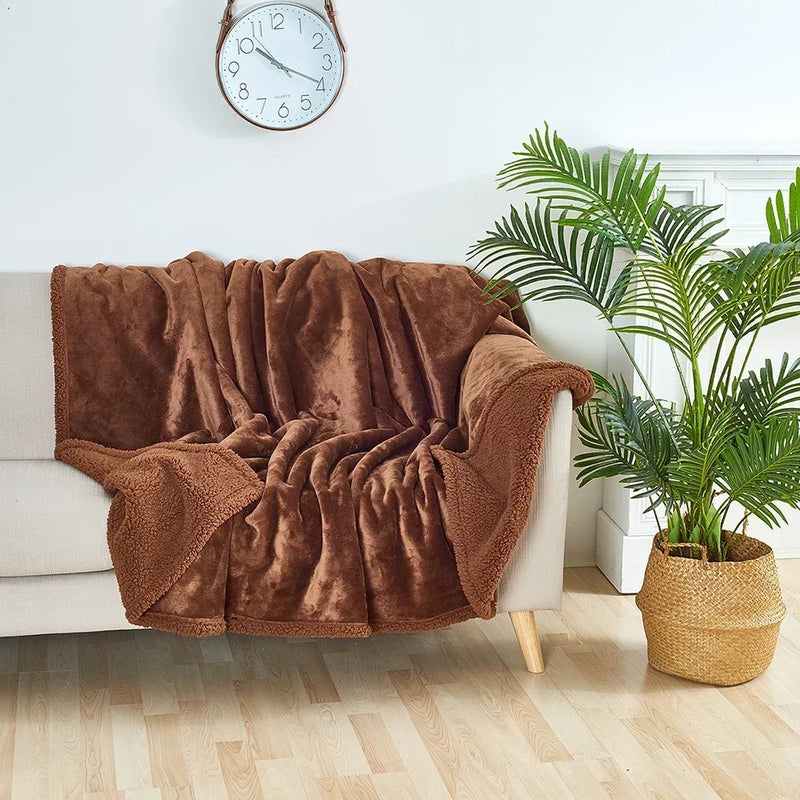 Waterproof King Size Blanket / Cozy Velvet Winter Bedding